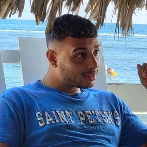 Meet your Posher, Hector